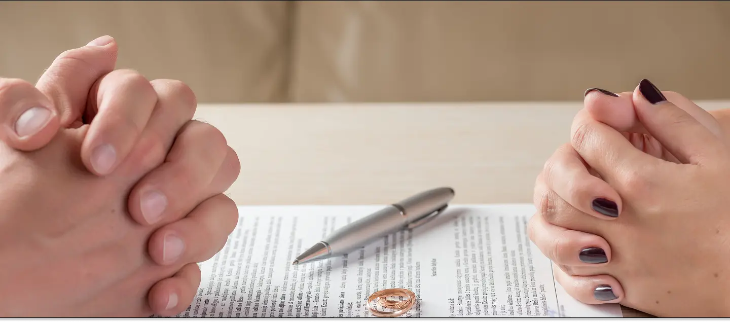 Representación en Divorcios en Baytown, Webster, Clear Lake y Houston, TX: Asegure su Futuro - Hero image